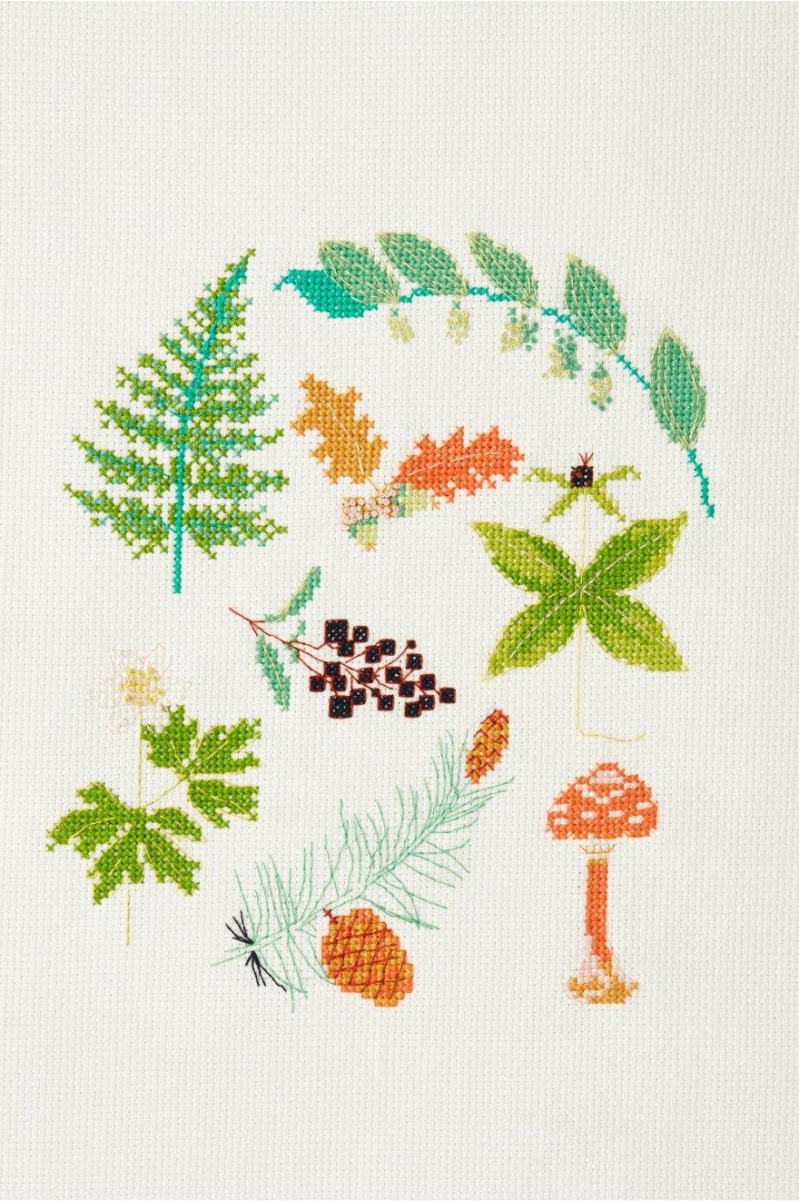 DMC Mindful-making cross stitch Kit - The woodland