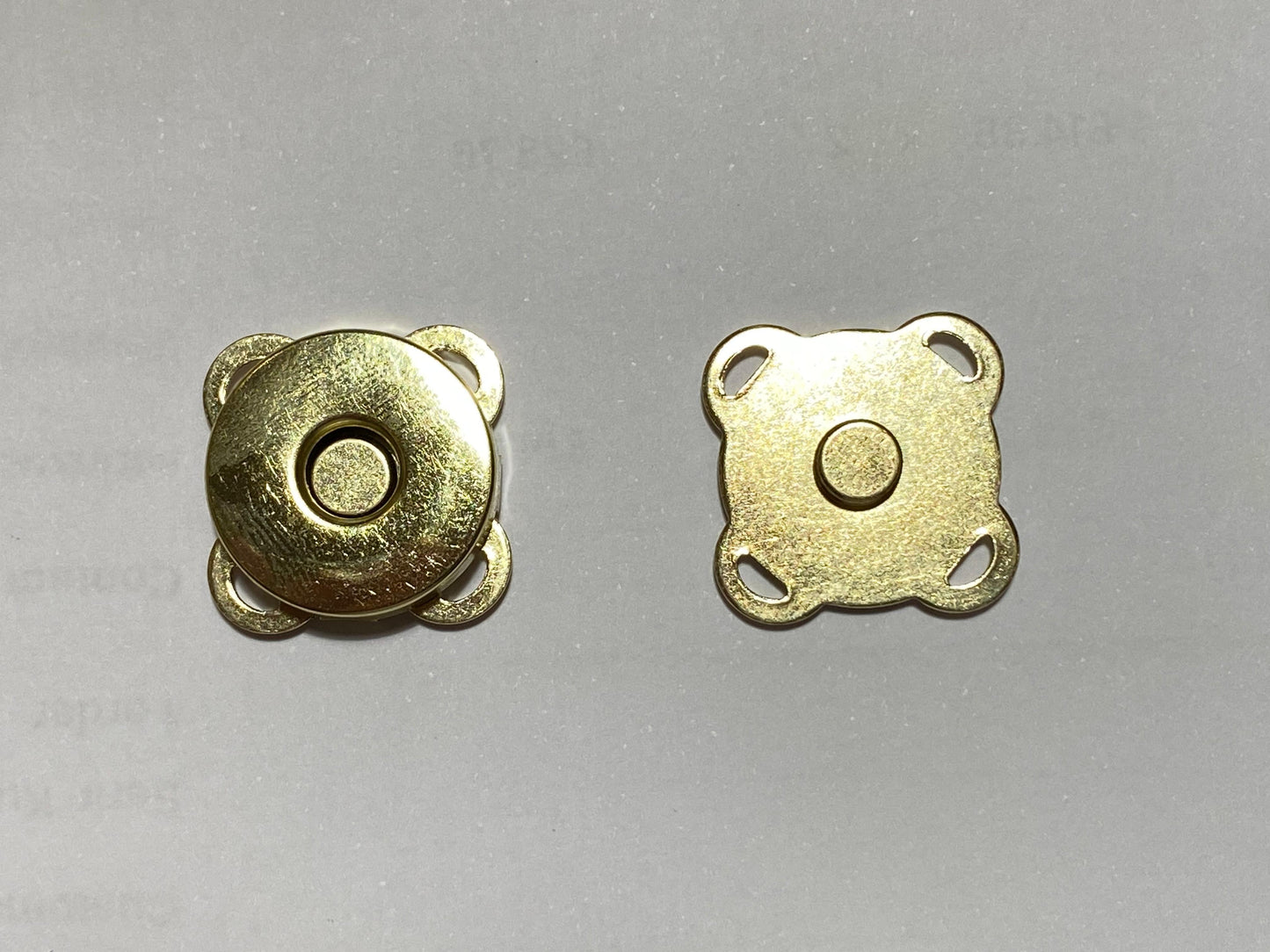 Magnetic 4 Hole-Snap Button, 15/18mm, 3 colours