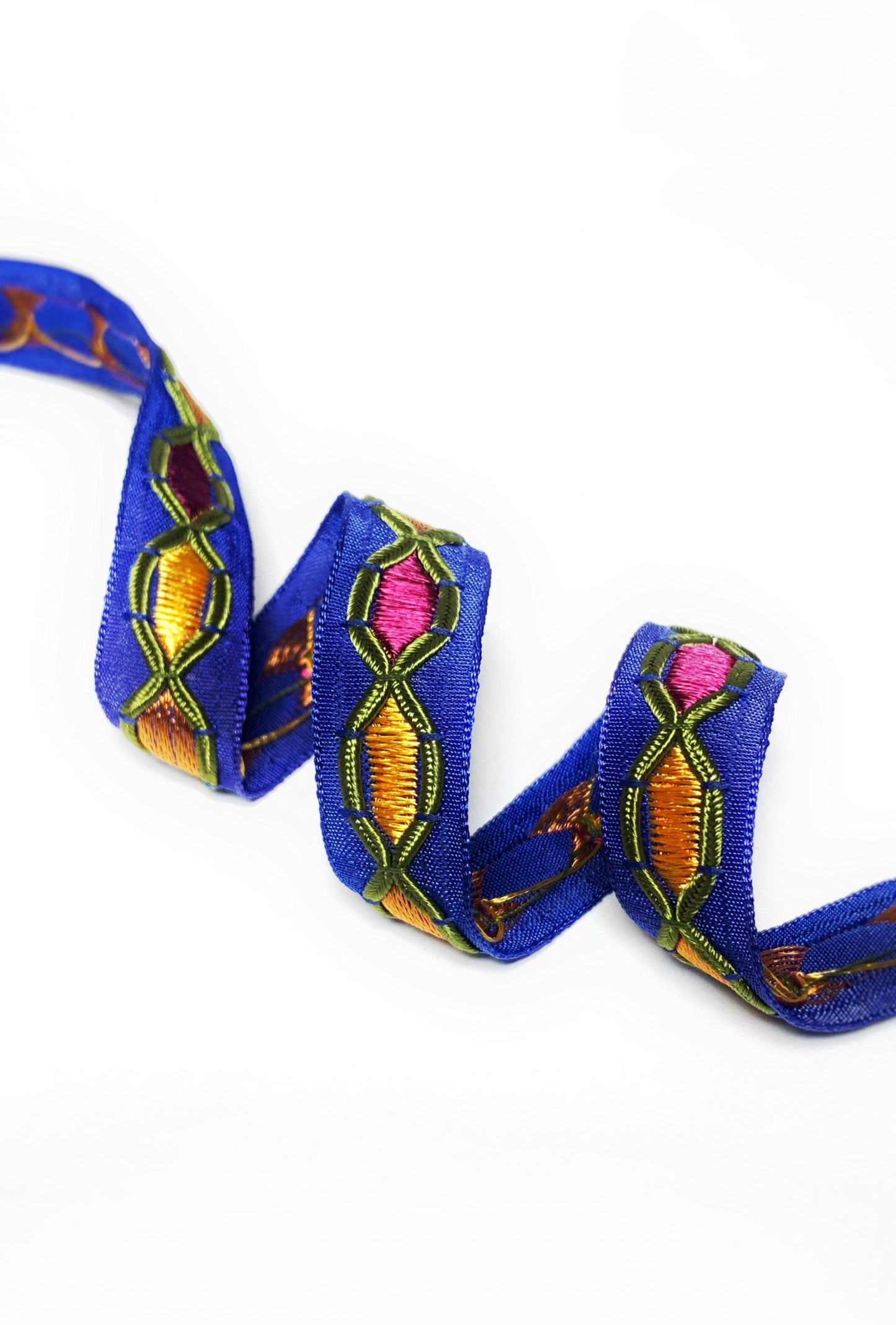Vintage Embroidered Jacquard Geometric Ribbon