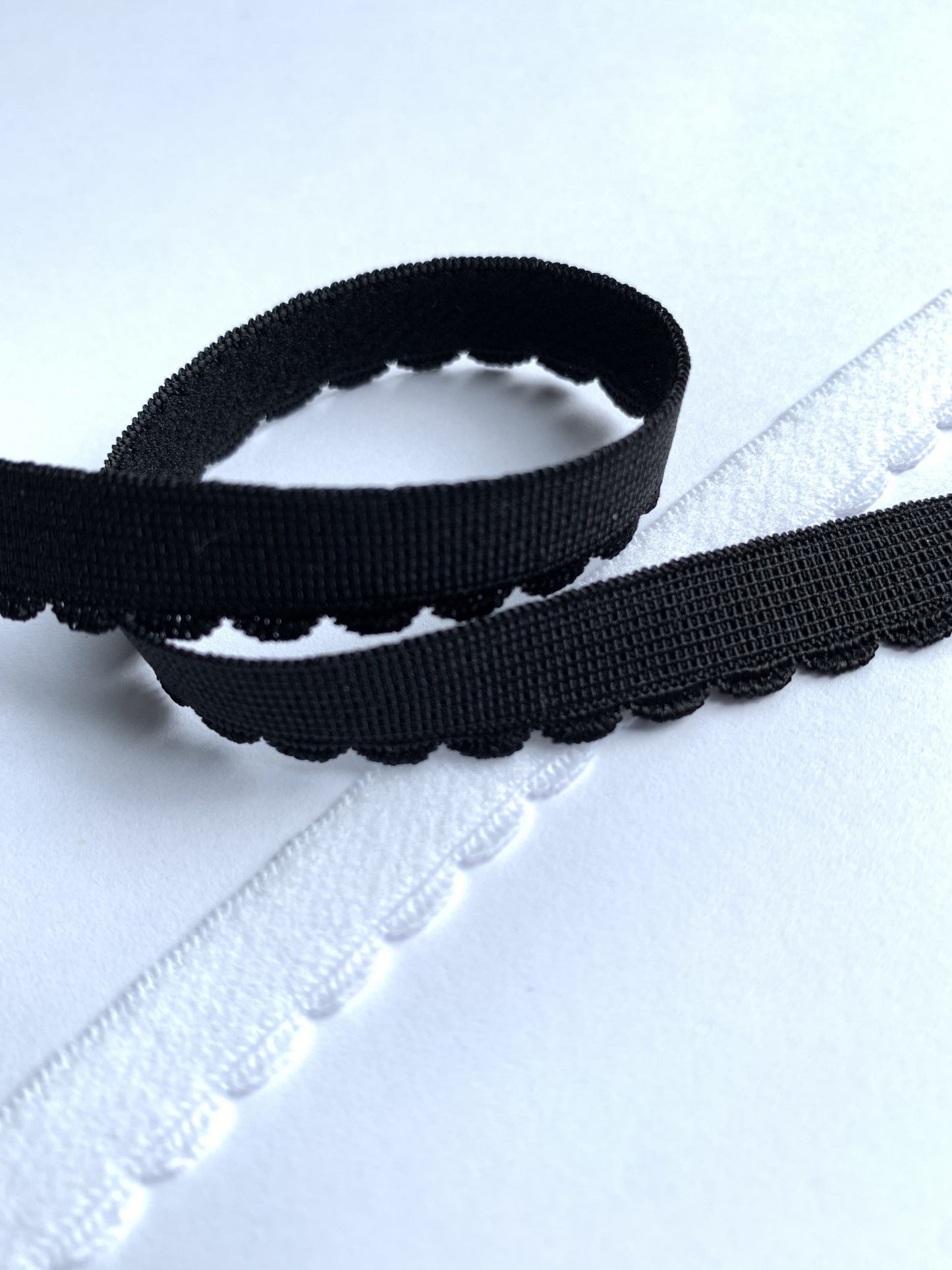 Plush back picot elastic