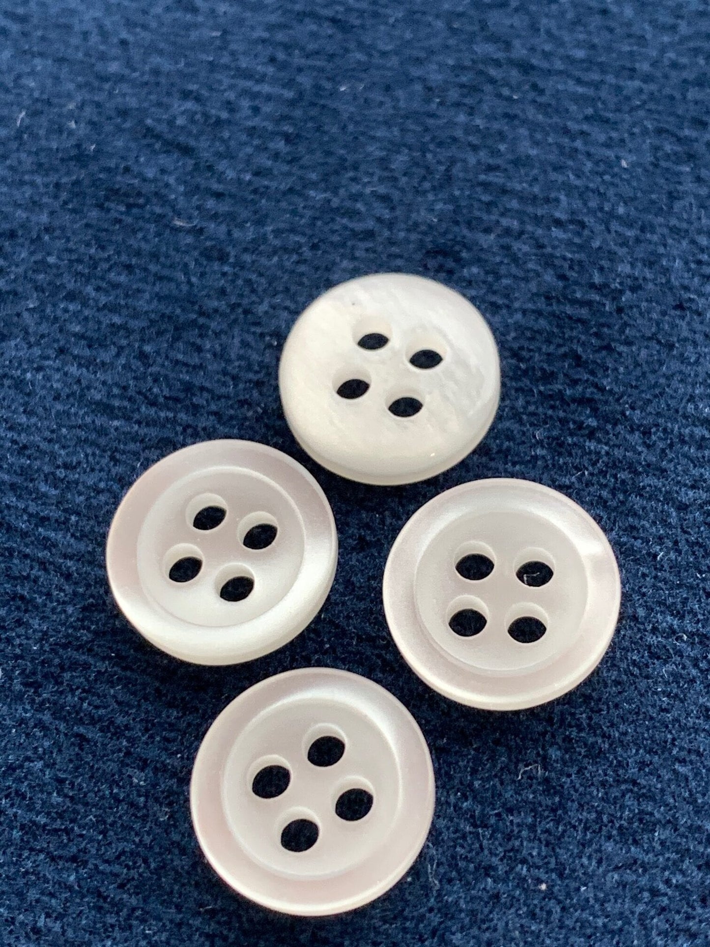 4-Hole Polyester Shirt Buttons