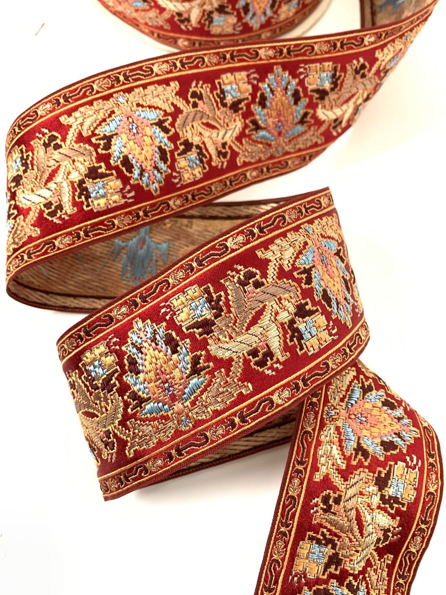 Vintage Embroidered Jacquard Trim