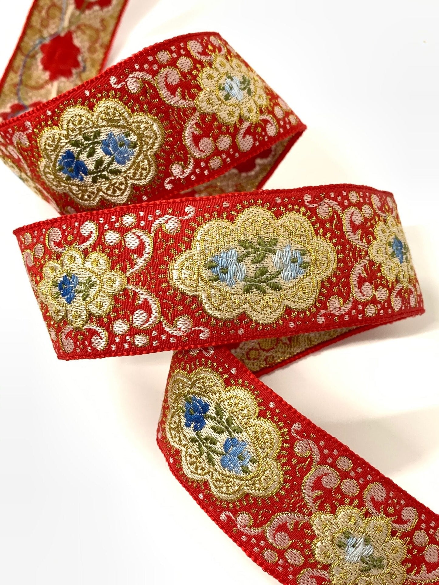 Vintage Embroidered Jaquard Trim