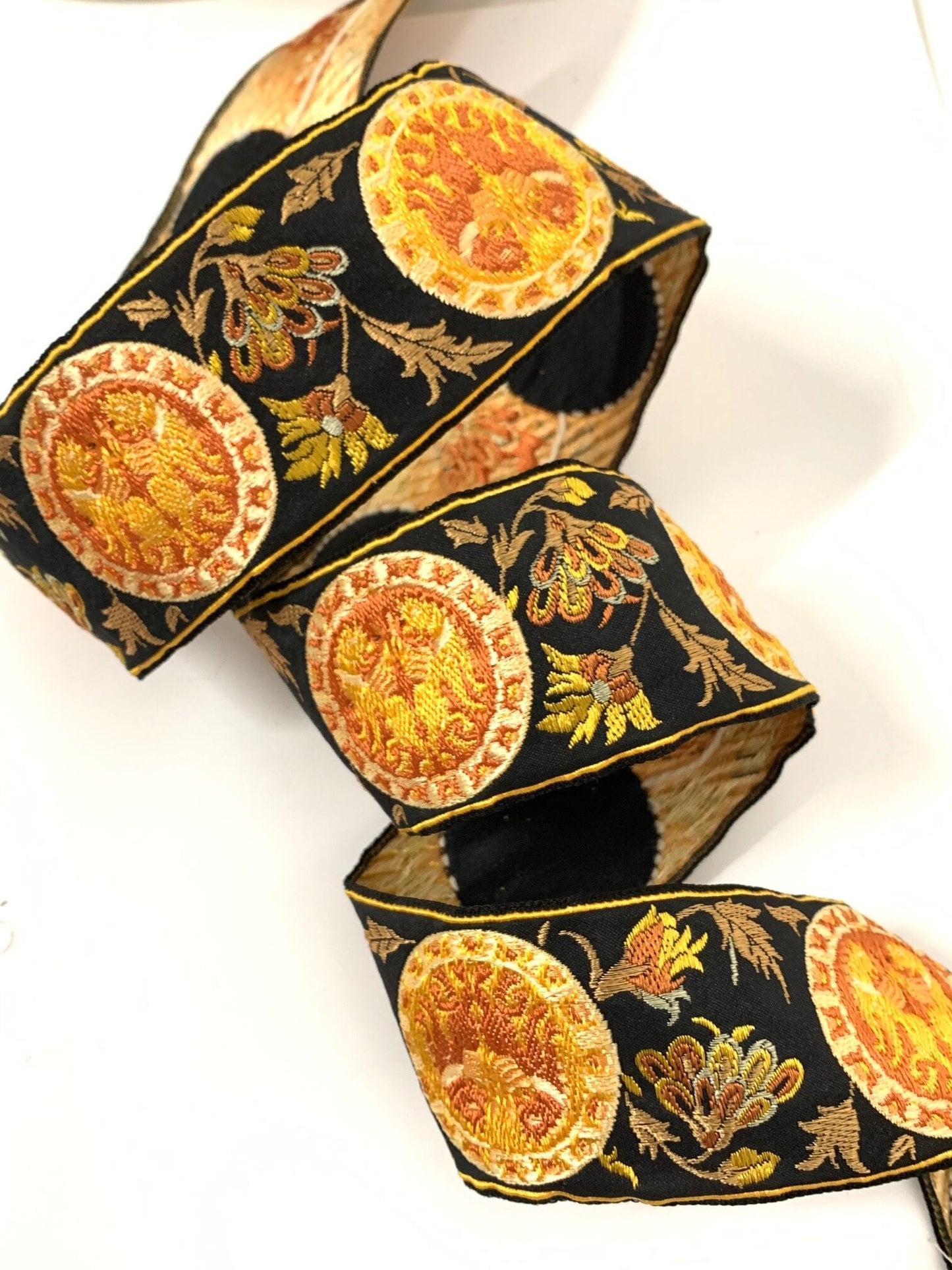 Vintage Embroidered Jacquard Floral Trim