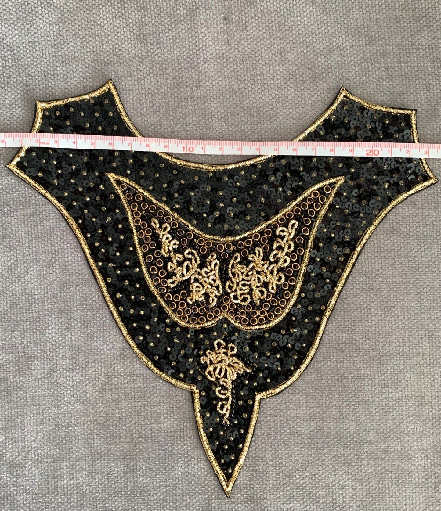 Beaded applique