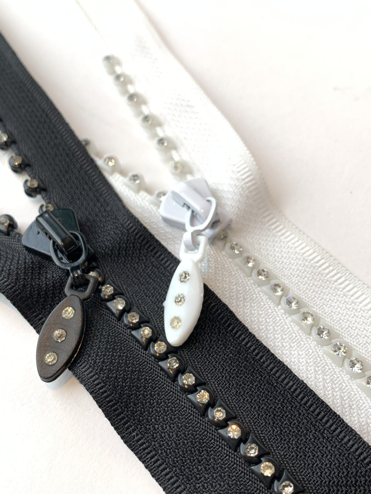 Diamante closed end zippers n.4