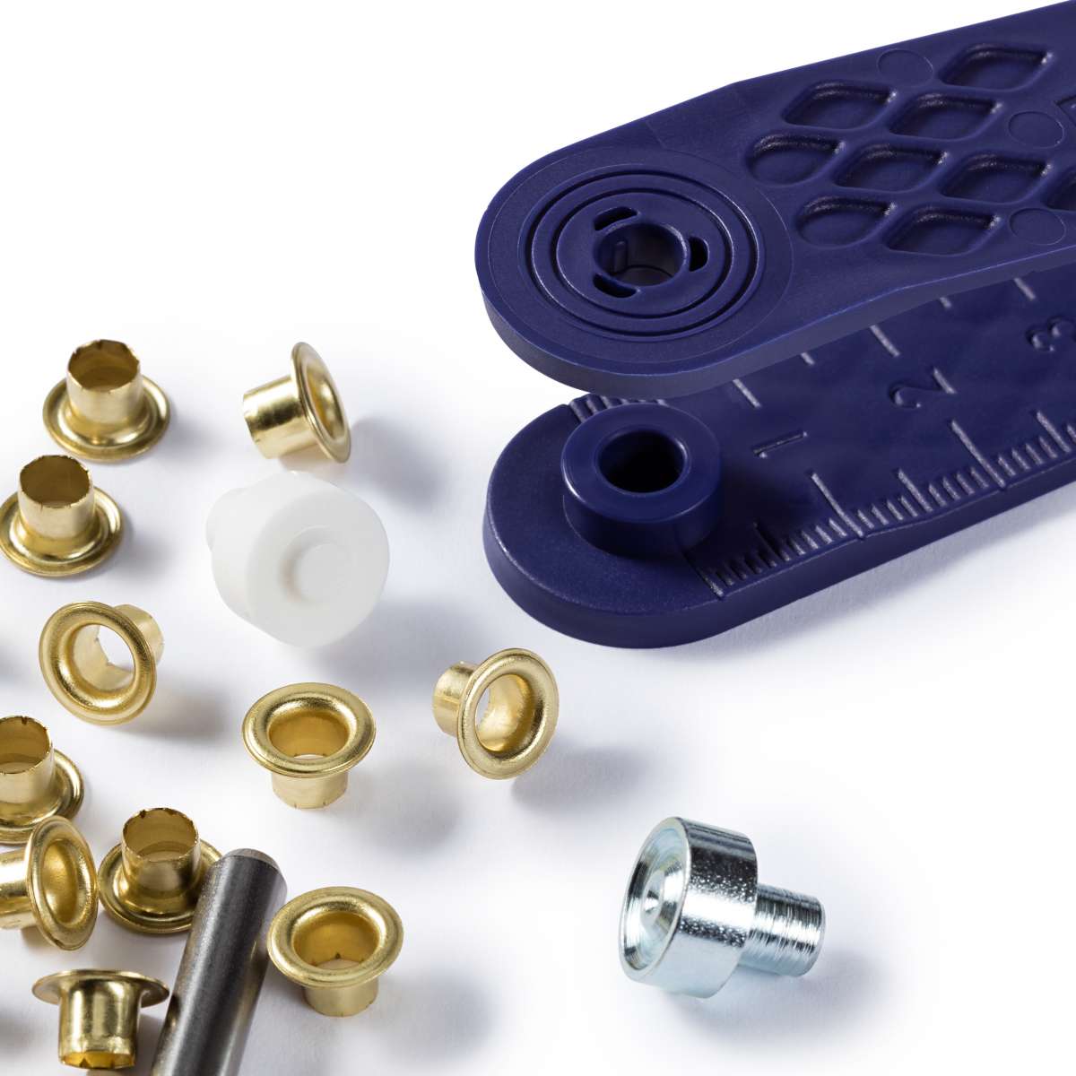 Eyelets 4mm, 3 colours