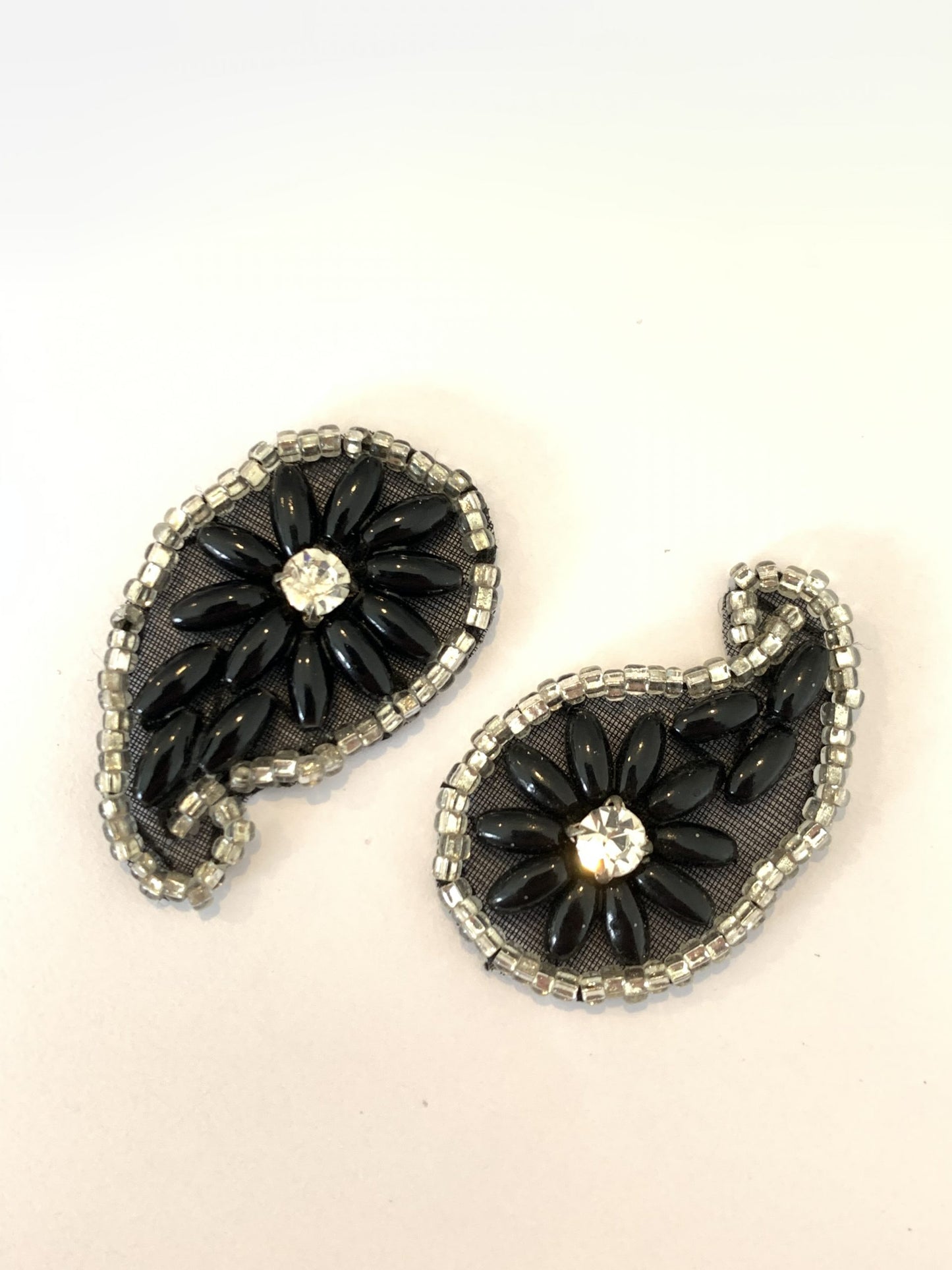 Beaded motif, 2 variants